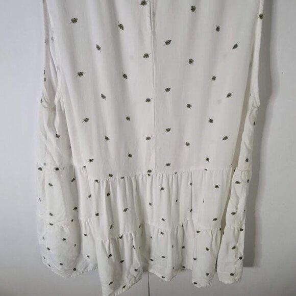 Staccato White Leaf Print Round Neck Tiered Hem Sleeveless Top Women's Size L - Picture 7 of 10